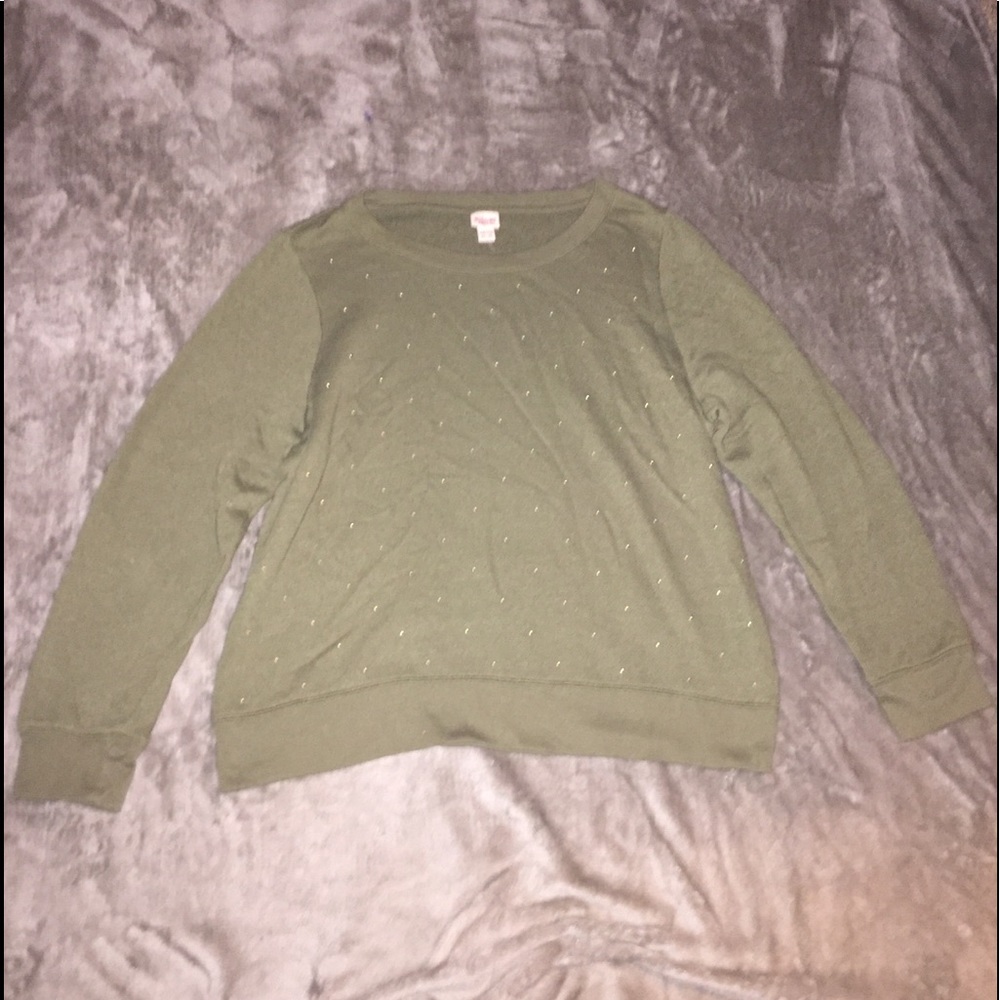 Army Green shirt sleeve